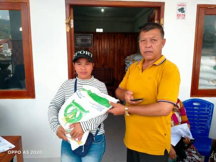 Penyaluran Bantuan Ketahanan Pangan Di Desa Tinggarsari